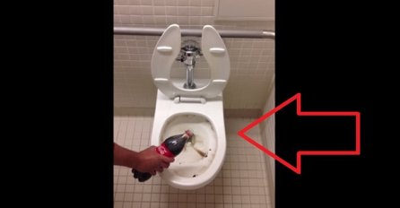 Pogledajte šta se desi kada bocu Coca-Cole izlijete u prljavu WC školjku (VIDEO)