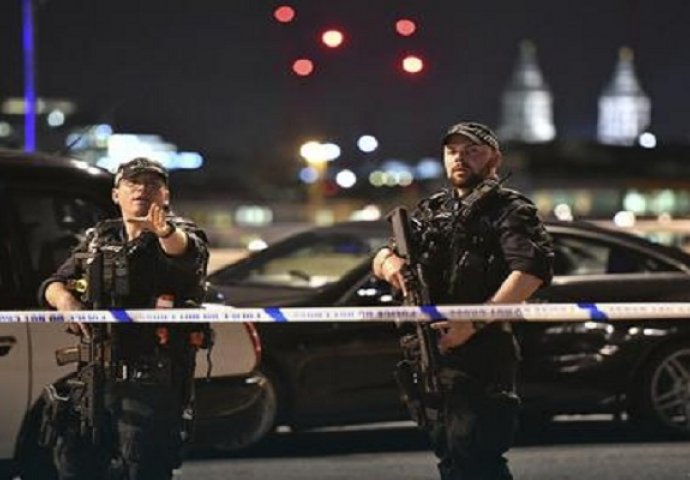 Očevici napada u Londonu: Ljudi su krvarili na sve strane, napadači su ih hladnokrvno ubadali