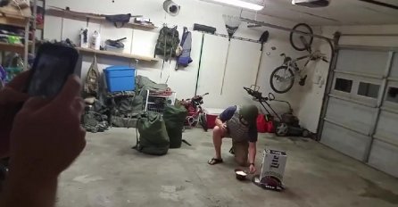 Odlučili su da u garaži zapale kutiju s vatrometom, dobro pogledajte šta će im se dogoditi na 0:13! (VIDEO) 