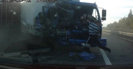 Ovo je vjerovatno najsretniji čovjek: Kada vidite šta je ovaj kamiondžija preživio uhvatit ćete se za glavu (VIDEO)