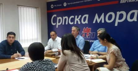 Borenović: Besmisleni su Dodikovi pozivi opoziciji na razgovore