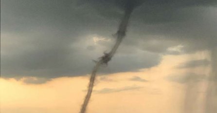 TORNADO POGODIO SRBIJU: Pogledajte zastrašujuću trombu koja je pogodila okolinu Novog Sada (FOTO) (VIDEO)