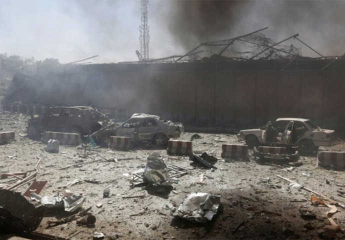 Broj žrtava napada u Kabulu premašio 150 