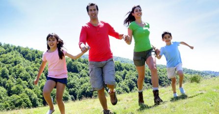 HODAJTE! Ovih 8 bitnih stvari se dešavaju vašem tijelu dok hodate 