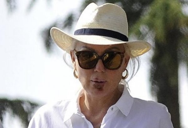 5938efcc-4c84-4bd3-b7b5-4ddd0a0a0a66-lepa-brena-kraste-1-previeworg