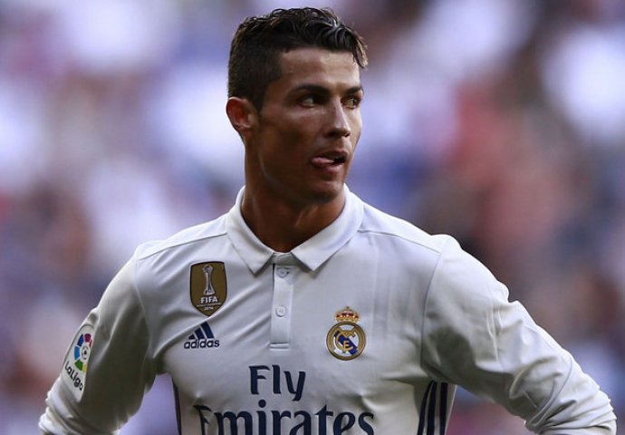 JOŠ JEDNOM DOKAZAO SVOJU VELIČINU: Ronaldo oduševio sve fanove potezom poslije meča