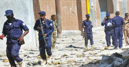Deset mrtvih u bombaškom napadu u Mogadišu