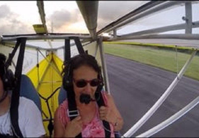 Sjeli su u letjelicu i vinuli se u visine, no pravi šok je tek uslijedio kada su pogledali lijevo (VIDEO)