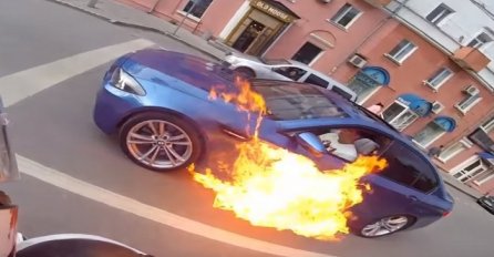DRAMA: Zapalio se u toku vožnje, a vozač je uradio nešto nevjerovatno! (VIDEO)