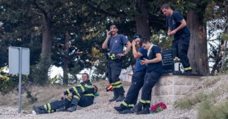 OVO SU HEROJI: Evo kako odmaraju vatrogasci u pauzi gašenja požara