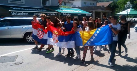 UČENICI PROTIV NACIONALNE PODJELE U ŠKOLAMA: Evo kako je reagovala ministrica