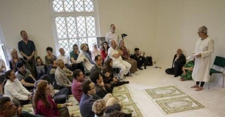 'Liberalna džamija' u Berlinu krši principe islama! Žene moraju biti pokrivene i ne smiju se miješati s muškarcima!