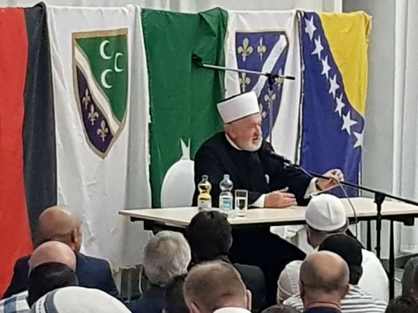 19399251-1448400435220014-2629356423011060033-n