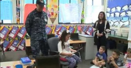 Kćerka je čitala pismo koje je napisala za svog tatu vojnika, ali nije imala pojma ko je iza njenih leđa! (VIDEO)