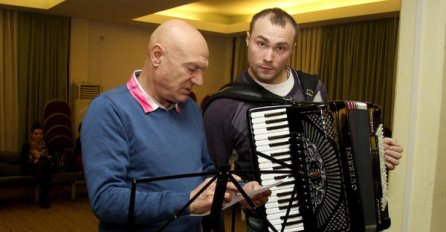 POZNATI MUZIČAR DOŽIVIO NEZGODU: Nakon pada pretrpio ozbiljne povrede (FOTO)