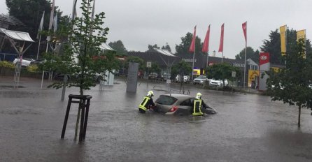  Apokalipsa u Evropi: Nevrijeme razara sve pred sobom, epski potop i u Moskvi, nešto slično nisu vidjeli 110 godina (VIDEO)