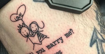 DOSAD NEZBILJEŽENO: Zaprosio djevojku s pomoću tetovaže i riskirao čekajući odgovor (VIDEO)
