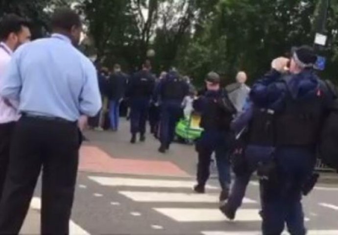 HAOS U MANCHESTERU: Pronađena sumnjiva torba, hitno evakuisan terminal na aerodromu! 