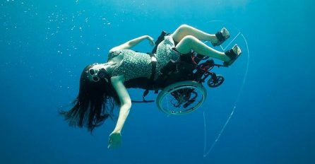 Junakinja u invalidskim kolicima: Nećete vjerovati šta radi ova djevojka (VIDEO)