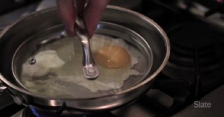 Pogrešno ste pržili jaja cijelog života, pogledajte kako se to ispravno radi! (VIDEO)