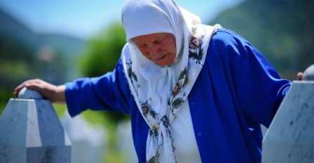 KLANJANA DŽENAZA ZA 71 ŽRTVU GENOCIDA: Ovo su njihova imena!