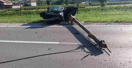 Gornji Vakuf – Uskoplje: U teškoj saobraćajnoj nesreći se traktor popolovio