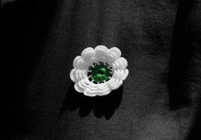 Kako je nastao "Cvijet Srebrenice", simbol patnji Srebreničana (FOTO)
