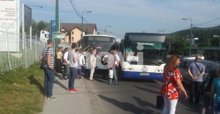 NOVI.BA donosi detalje incidenta u Vogošći: Psovao je vozaču jer mu je oduzeo prednost (FOTO)