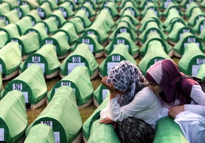 Obrenović: U Srebrenici se desio genocid