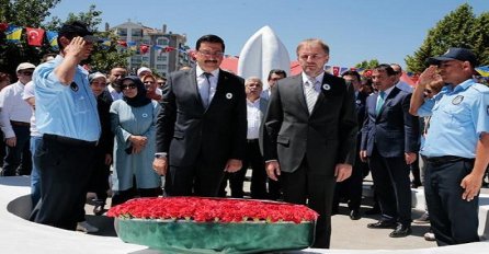 Skupom u Ankari obilježena 22. godišnjica genocida u Srebrenici