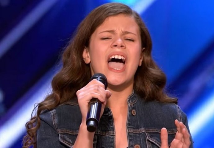 ŽIRI U NEVJERICI GLEDAO: Stidljiva 13-godišnjakinja nevjerovatnim glasom potpuno raspametila publiku i žiri talent showa (VIDEO)