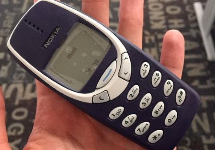 KULTNI MOBITEL: Nokia 3310 je preživjela pad sa 4. sprata, ali ju je jedna stvar na kraju ipak UNIŠTILA (VIDEO)