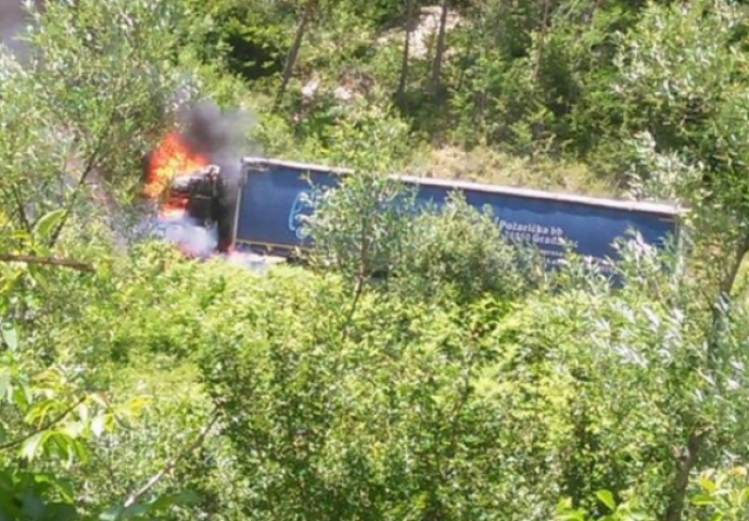 Zapalio se kamion u Čevljanovićima