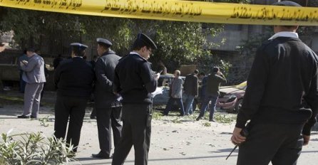U bombaškim napadima na Sinaju ubijena četiri egipatska policajca
