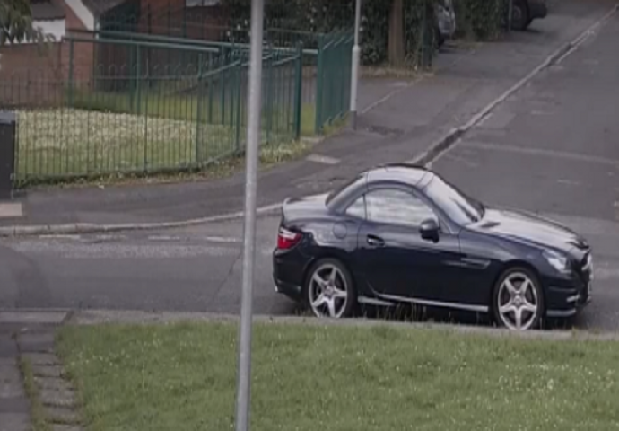 Kupio je skupocjeni Mercedes prije tri dana i parkirao ga nasred ulice, bolje da nije! (VIDEO)