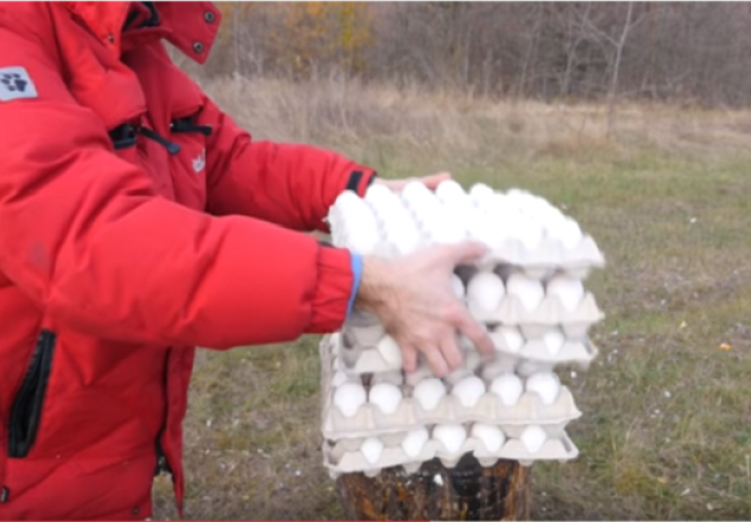 Stavio ogromnu petardu između četiri školjke jaja, pogledajte šta je lansiranje! (VIDEO)
