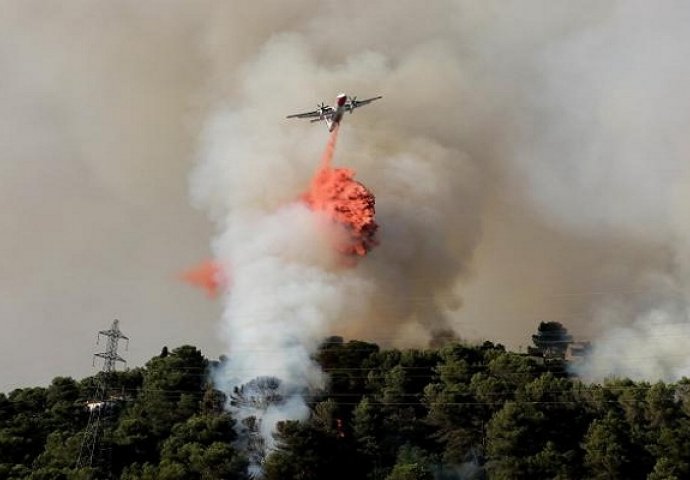 Požar se ponovno rasplamsao na Solilima, vatreni jezici do 10 metara