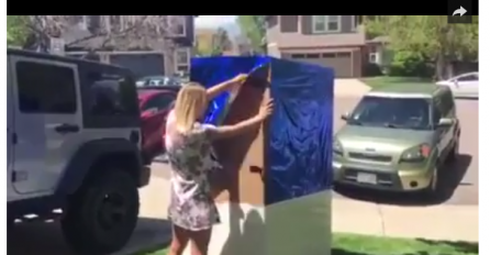 Mama i tata joj dali ogroman POKLON za njenu maturu. Evo kako je reagovala kada ga je otvorila! (FOTO, VIDEO)