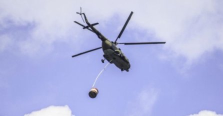 Helikopter OS BiH ponovo gasi požar na Čvrsnici 
