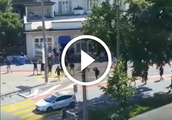 TUČNJAVA NAVIJAČA U ŠVICARSKOJ - Policije nigdje blizu! (VIDEO)