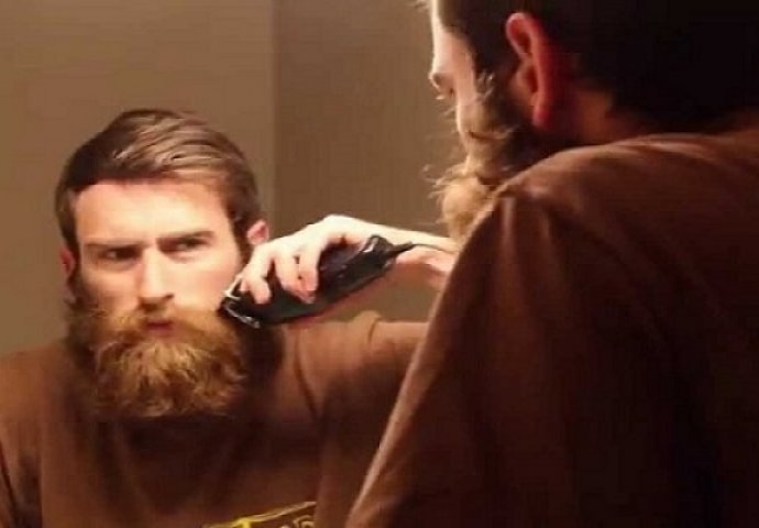 Puštao je bradu 10 godina, pogledajte reakciju njegove majke kada se on obrijao (VIDEO)