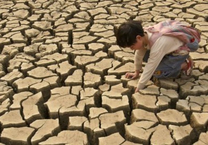 U ovoj zemlji sve UMIRE zbog prevelike suše, zbog toga je narušen cijeli ekosistem
