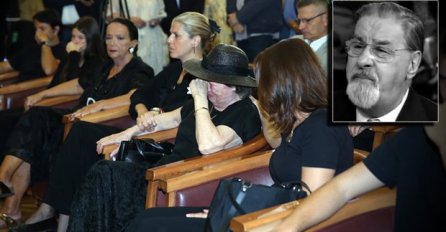DANAS SAHRANA LEGENDI: Komemoracija Predragu Cunetu Gojkoviću počela emotivnim govorom Merime Njegomir (FOTO)