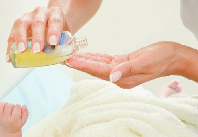 ODLIČAN SAVJET ZA ŽENE: 5 načina kako da najbolje iskoristite ulje za bebe