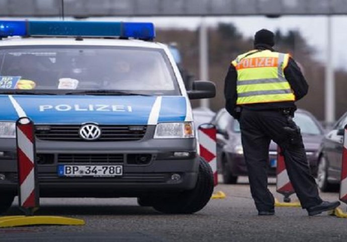  JEZIVA SMRT U KADI: Srbin koji je zadavio komšinicu u Njemačkoj se nakon mjesec dana skrivanja PREDAO POLICIJI