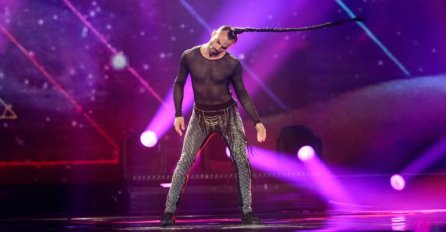 SJEĆATE SE NJEGA? Predstavljao je Crnu Goru na Eurosongu i svi su mu se smijali, a sada se pojavio u popularnom britanskom showu (VIDEO)