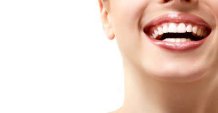 NAJJEFTINIJI TRIK zahvaljujući kojemu ćete uvijek imati bijele zube