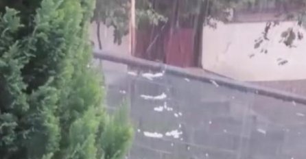 VELIKO NEVRIJEME STIGLO I U BIH: Snažna oluja, padao GRAD VELIČINE LJEŠNJAKA (VIDEO)