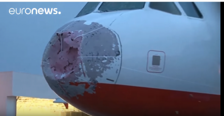 NEVJEROVATNA HRABROST: Pilot naslijepo prizemljio teško oštećeni putnički avion (VIDEO)