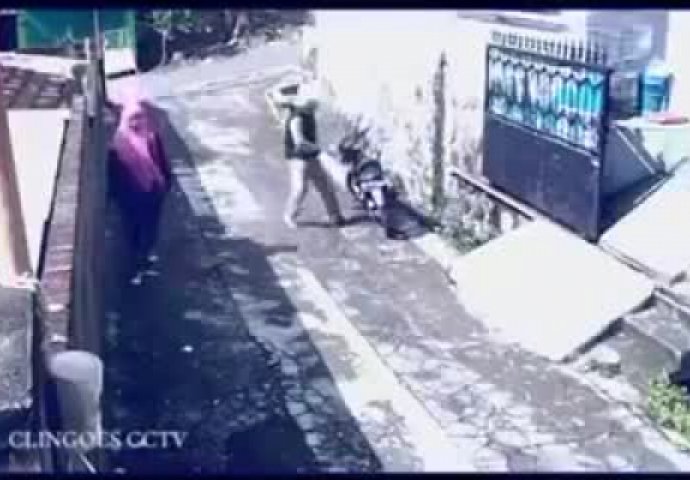 Vidio ženu kako sama hoda uličicom, pa joj ukrao torbicu – BOLJE DA NIJE! (VIDEO) 
